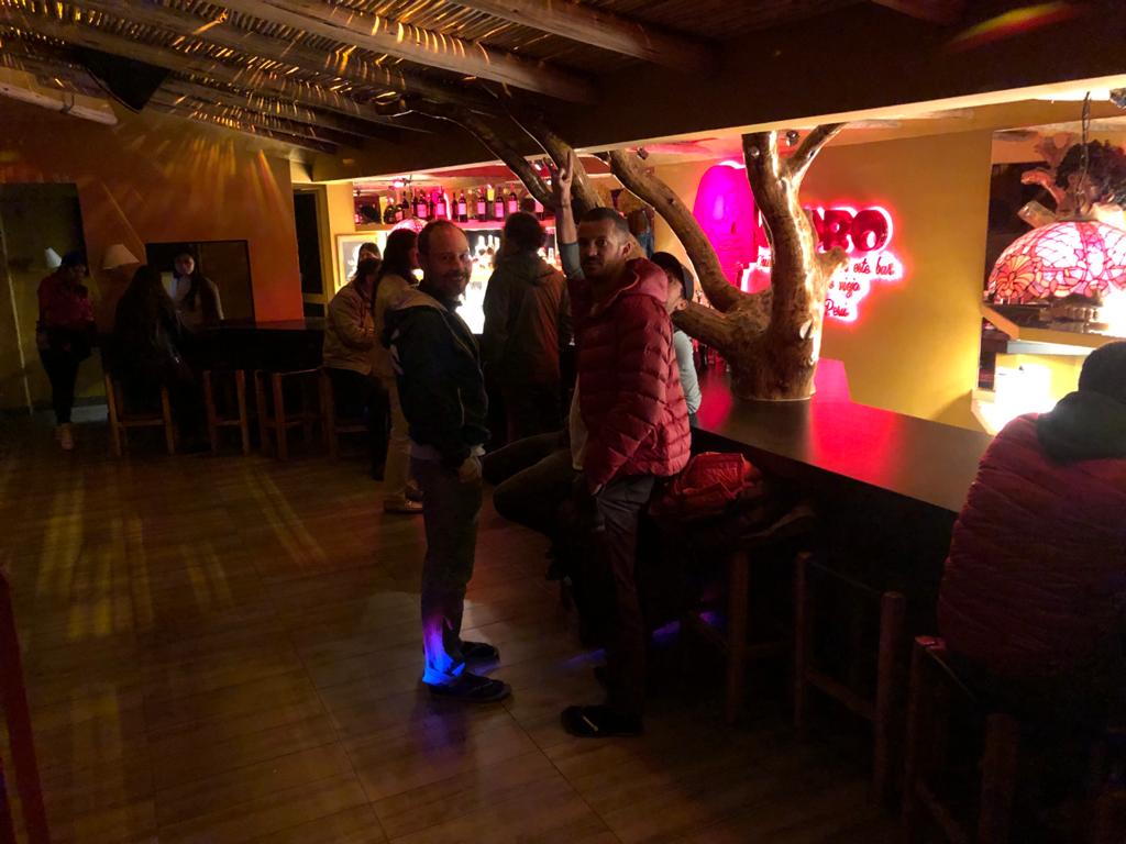 Huaraz Partymetropole - wir, beim tanzen mit uns selbst...